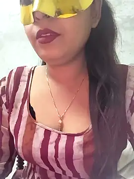 Snapshot of Shanaya_Hotty chatting on 12.07.24 Shanaya Hotty online show from 12.07.24