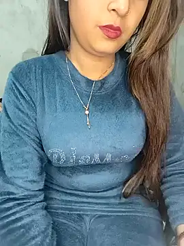 Snapshot of Shanaya_Hotty chatting on 01.07.25 Shanaya Hotty online show from 01.07.25