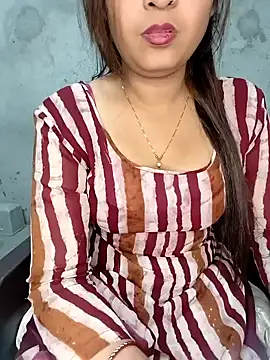 Snapshot of Shanaya_Hotty chatting on 01.28.25 Shanaya Hotty online show from 01.28.25