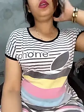 Snapshot of Shanaya_Hotty chatting on 03.12.25 Shanaya Hotty online show from 03.12.25