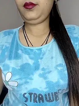 Snapshot of Shanaya_Hotty chatting on 10.17.25 Shanaya Hotty online show from 10.17.25