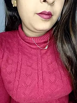 Snapshot of Shanaya_Hotty chatting on 12.05.25 Shanaya Hotty online show from 12.05.25