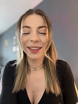 Mia Ethan online show from 05.24.26