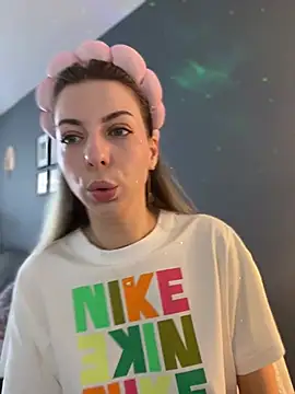 Mia Ethan online show from 07.23.26