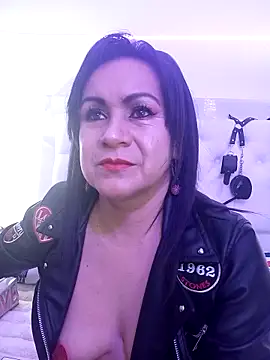 jescaoporto4 online show from 09.20.25