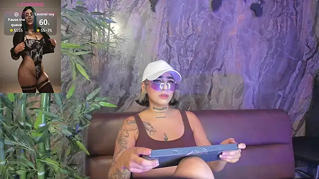 Alahia Dangelo online show from 11.08.25