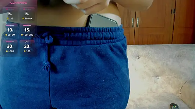 Snapshot of _maria_foxx_ chatting on 10.10.25 maria foxx online show from 10.10.25