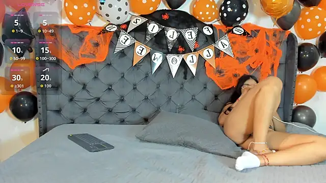 Snapshot of _maria_foxx_ chatting on 10.14.25 maria foxx online show from 10.14.25