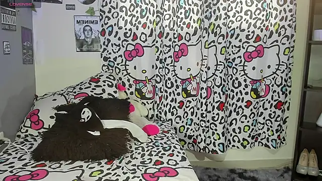 Snapshot of _maria_foxx_ chatting on 11.28.25 maria foxx online show from 11.28.25