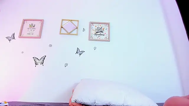 EmmaRogers online show from 11.13.25