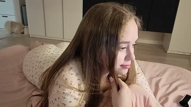 endlesssoffi online show from 04.11.26