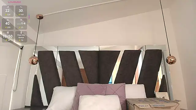 Milkdulce1 online show from 10.25.25