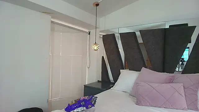 Milkdulce1 online show from 11.09.25