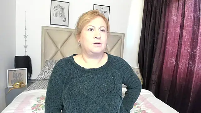 Snapshot of MonyCassius chatting on 11.19.25 MonyCassius online show from 11.19.25