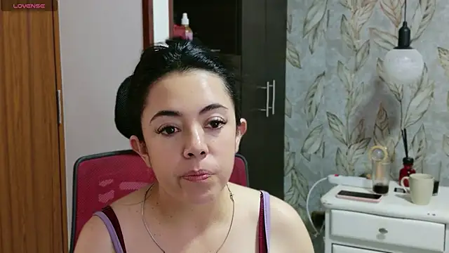 Bella fournier online show from 04.25.26