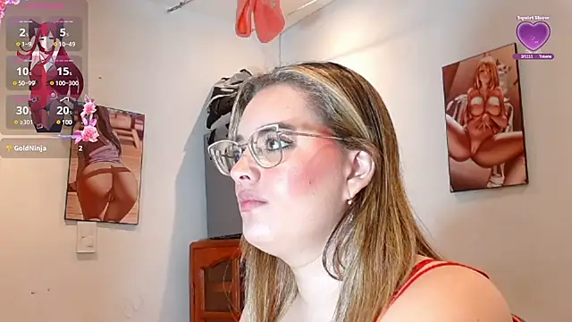 Snapshot of kendallclarkk03 chatting on 03.05.25 kendallclarkk03 online show from 03.05.25