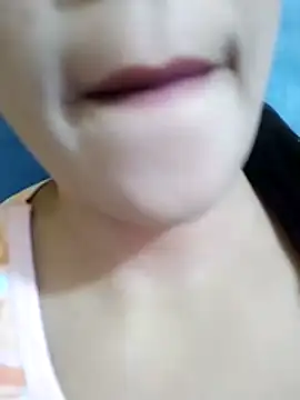 Snapshot of Anki-doll chatting on 10.31.25 Anki-doll online show from 10.31.25