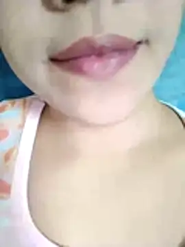 Snapshot of Anki-doll chatting on 12.15.25 Anki-doll online show from 12.15.25