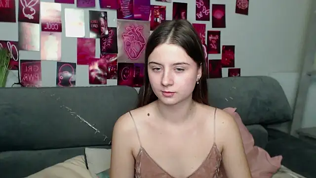 MilanaRoza online show from 10.18.25