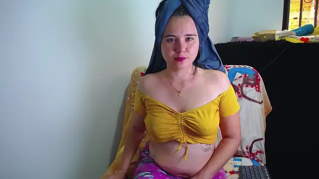 Snapshot of NatyScoth chatting on 03.11.25 NatyScoth online show from 03.11.25