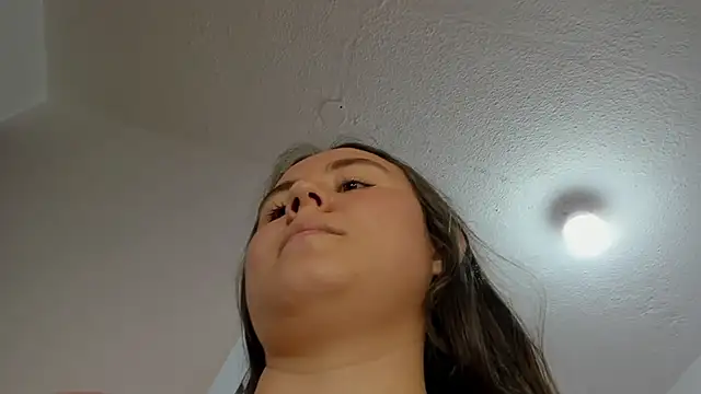 Snapshot of NatyScoth chatting on 09.30.25 NatyScoth online show from 09.30.25