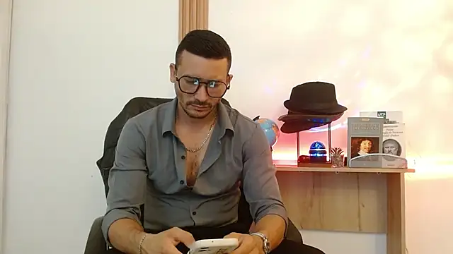 Reiko 85  online show from 11.08.25