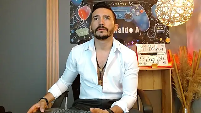 Reiko 85  online show from 04.13.26