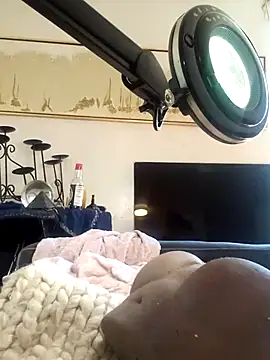 Snapshot of Cumhrd777 chatting on 09.23.25 Cumhrd777 online show from 09.23.25