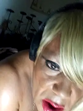 Snapshot of Cumhrd777 chatting on 09.28.25 Cumhrd777 online show from 09.28.25