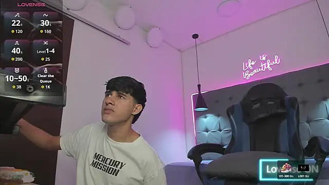 Dyla n18 online show from 03.31.26