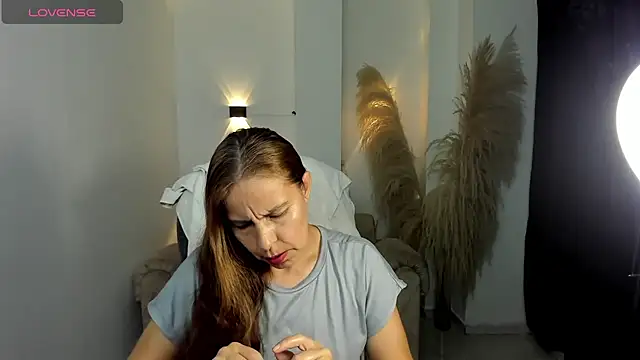 Milf karlye online show from 02.14.26