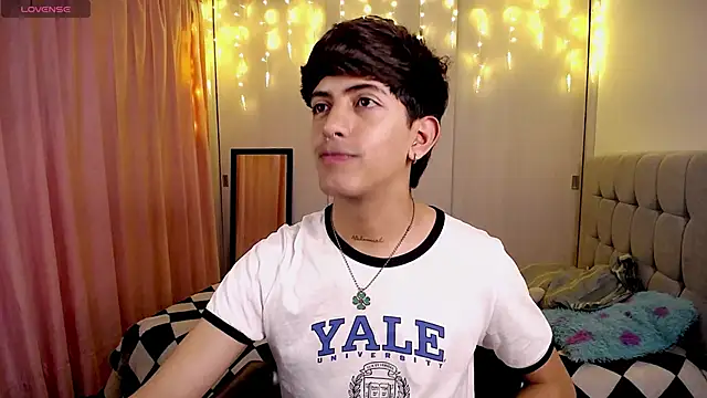 teobowny  online show from 12.14.24