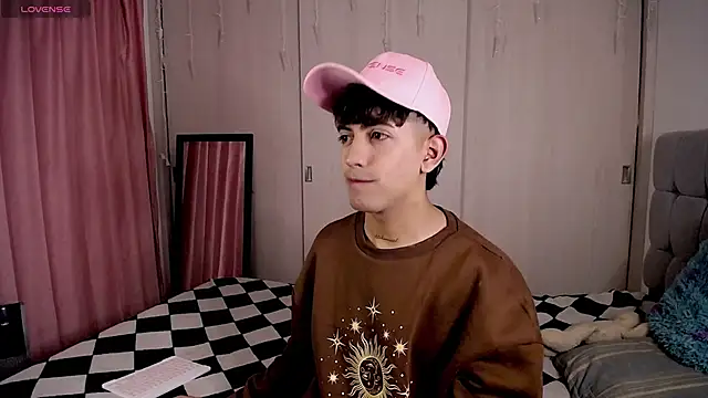 teobowny  online show from 12.19.24