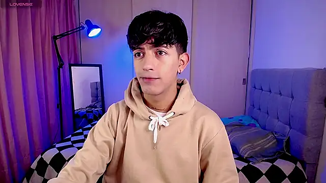 teobowny  online show from 01.18.25