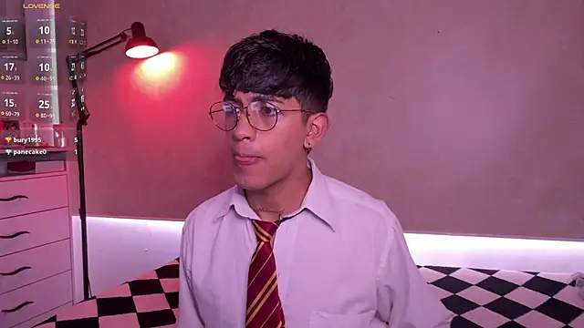 teobowny  online show from 10.05.25