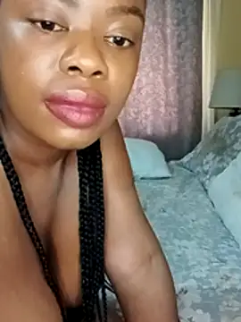 Luciouslips00 online show from 11.28.25