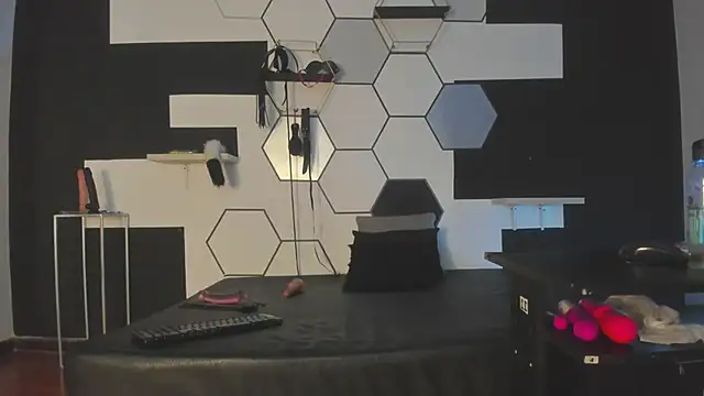 haileycat online show from 01.21.25