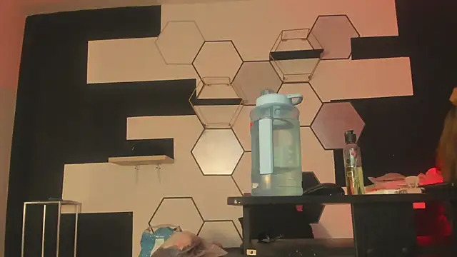 haileycat online show from 01.22.25