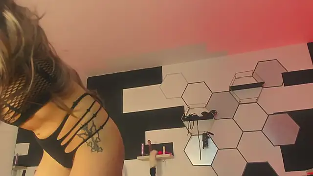 haileycat online show from 01.22.25