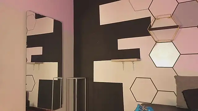 haileycat online show from 01.26.25