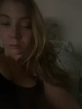 Mandispandis1 online show from 12.19.24