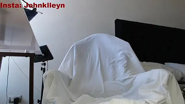 jonhklleyn online show from 11.18.25