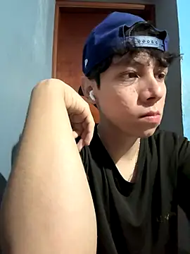 Omaaaaaaa00001 online show from 11.07.25