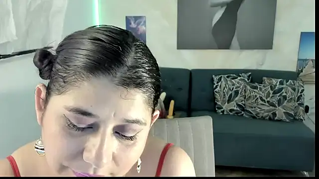 alinabozz1 online show from 06.04.26