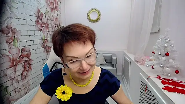 Snapshot of Cutie_Asya chatting on 01.06.25 Cutie Asya online show from 01.06.25