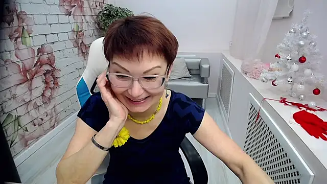 Snapshot of Cutie_Asya chatting on 01.06.25 Cutie Asya online show from 01.06.25