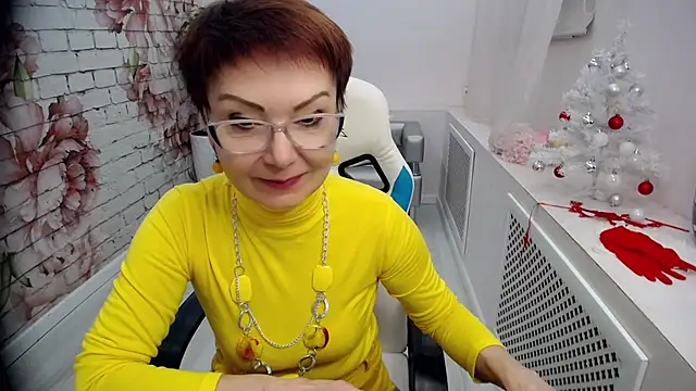 Snapshot of Cutie_Asya chatting on 01.07.25 Cutie Asya online show from 01.07.25