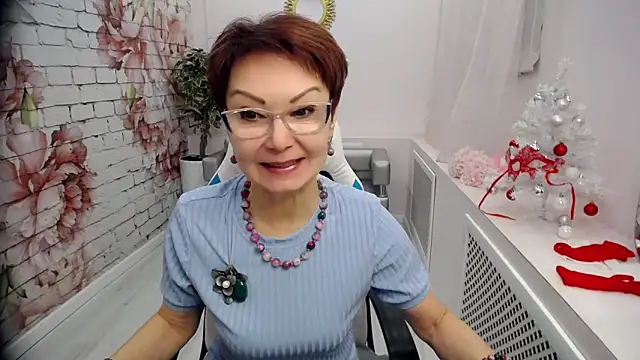 Snapshot of Cutie_Asya chatting on 01.08.25 Cutie Asya online show from 01.08.25