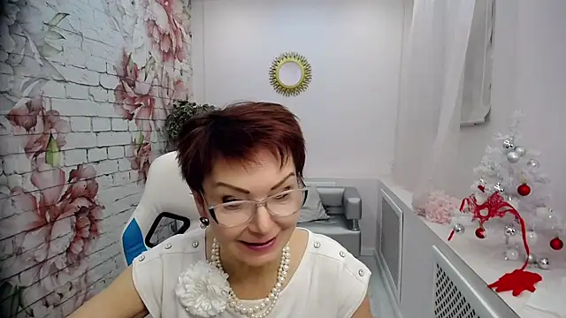 Snapshot of Cutie_Asya chatting on 01.09.25 Cutie Asya online show from 01.09.25