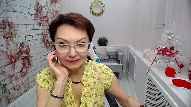 Snapshot of Cutie_Asya chatting on 01.14.25 Cutie Asya online show from 01.14.25